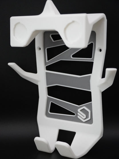 Support pour équipement de vélo (casque, lunettes, chaussures et GPS).